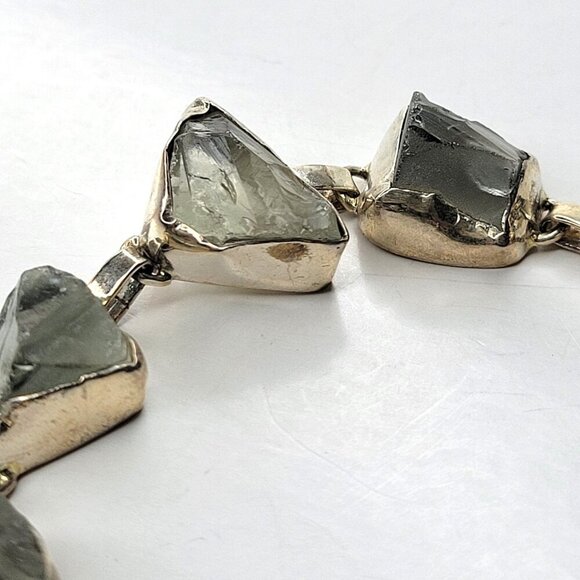 Green Amethyst Tone Gemstone Fashion Bracelet - Picture 3 of 11